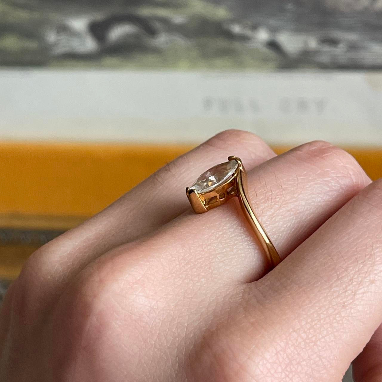 Vintage gold tone silver solitaire rhinestone ring