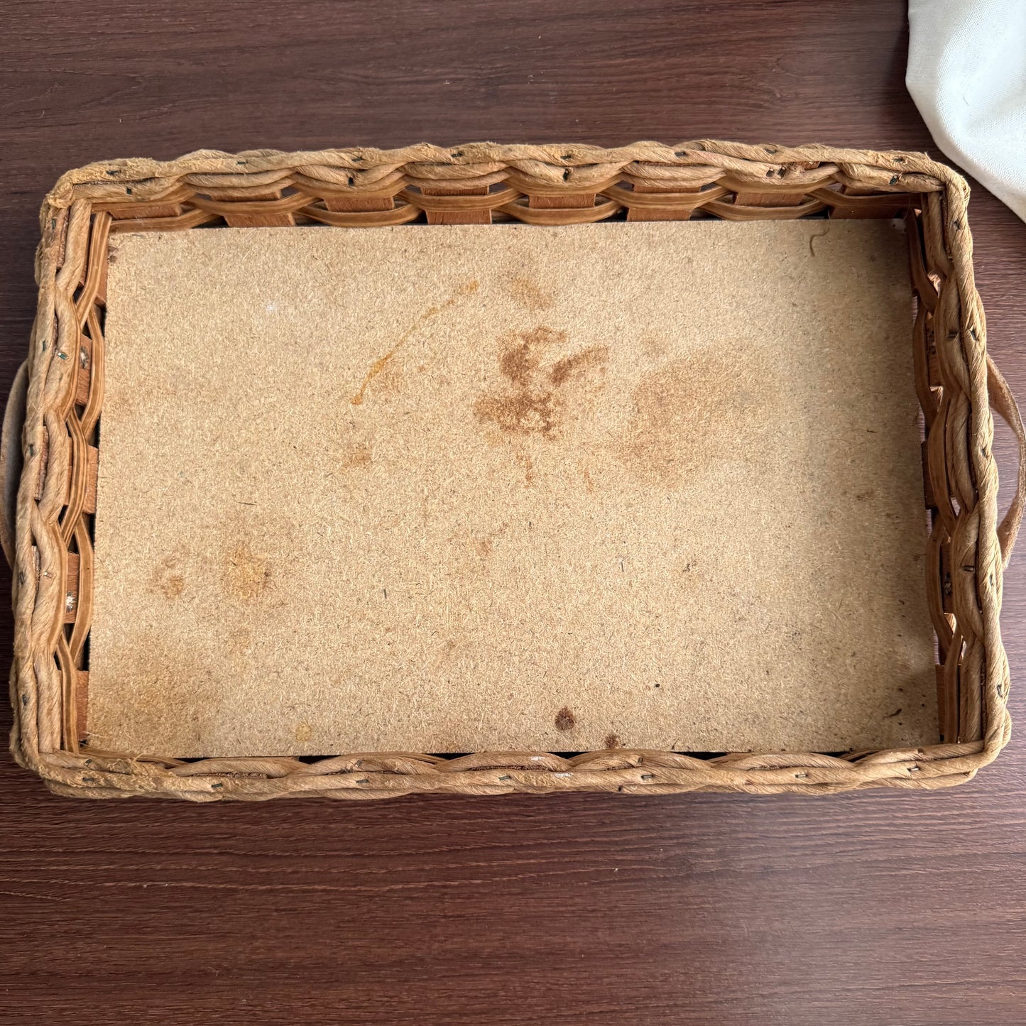Pyrex Travel Serving Cork and Woven Wicker Tray