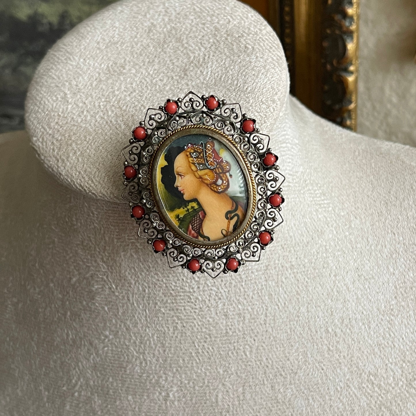 Vintage Cameo Portrait Brooch
