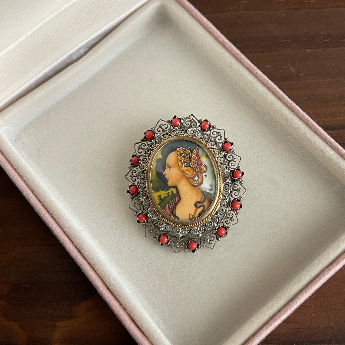 Vintage Cameo Portrait Brooch