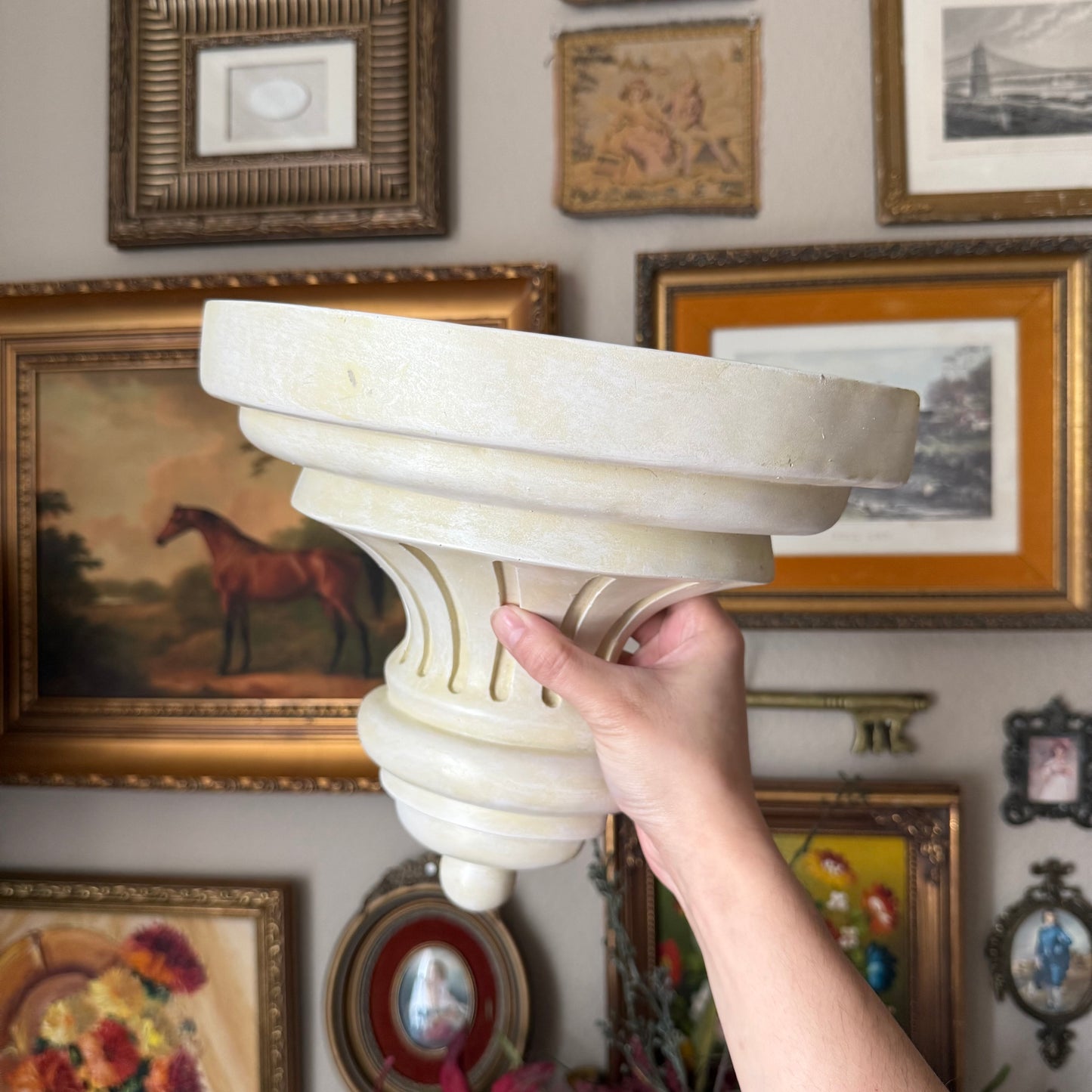 White curved wall sconce