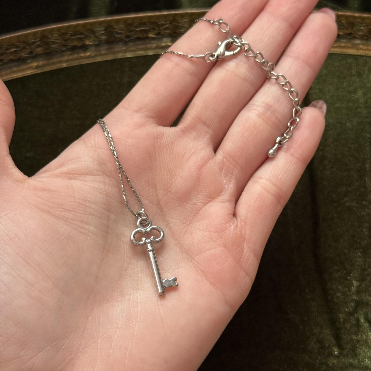 Vintage style Silver tone key necklace pendant