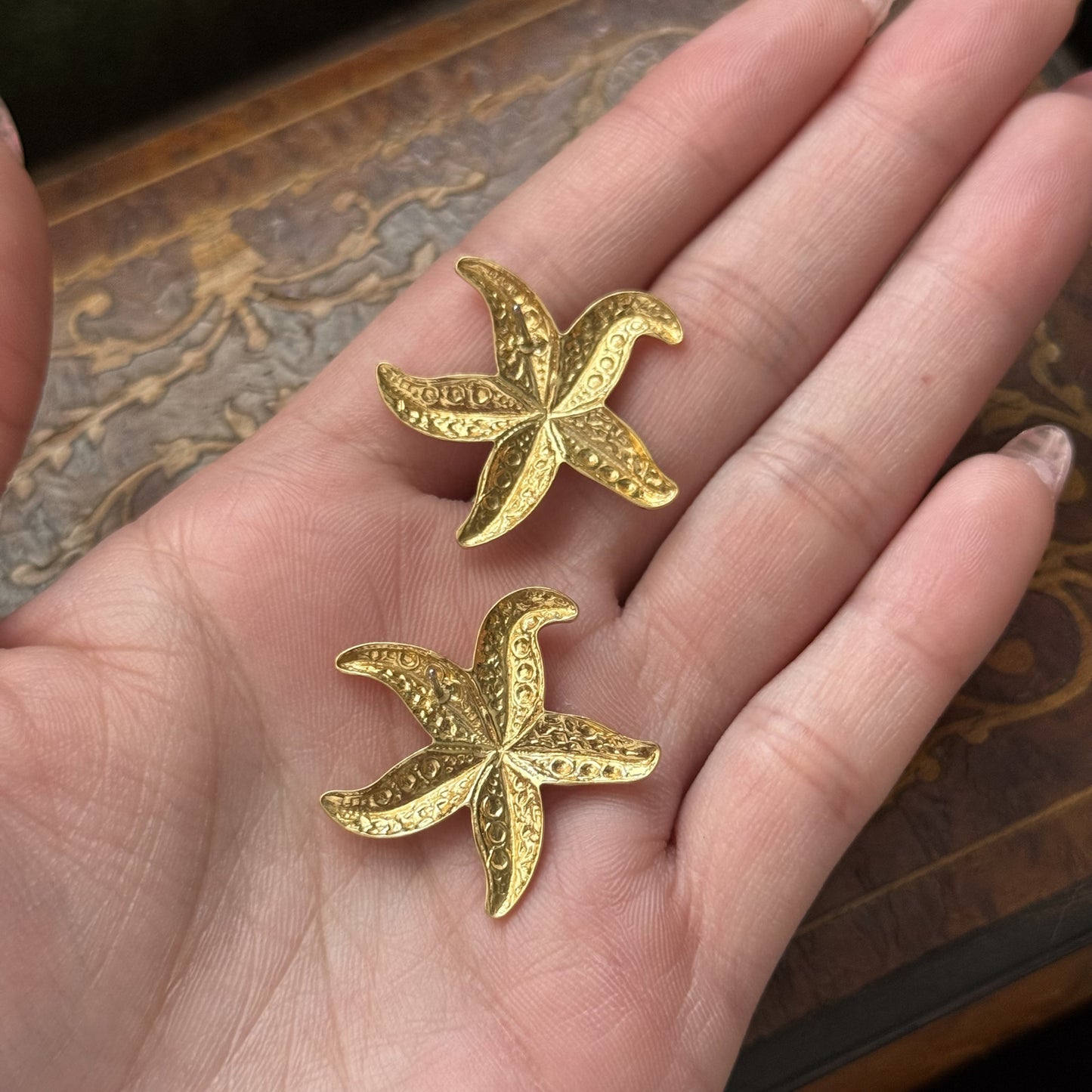 Vintage Star fish gold tone Earrings