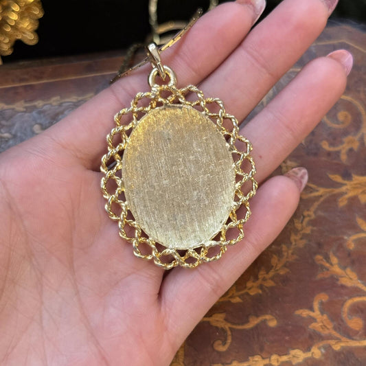 Vintage Gold Tone Etched Flower Pendant Necklace