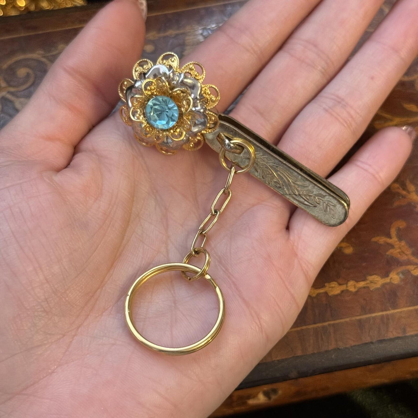 Vintage Kings Key Finder Ring Clip-on Blue Rhinestone