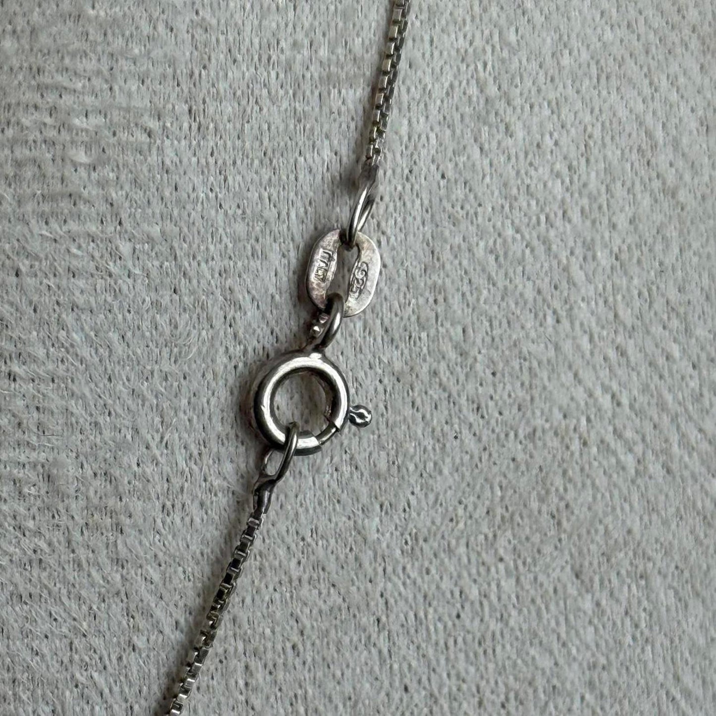 Vintage Mother of Pearl 925 Silver cameo necklace