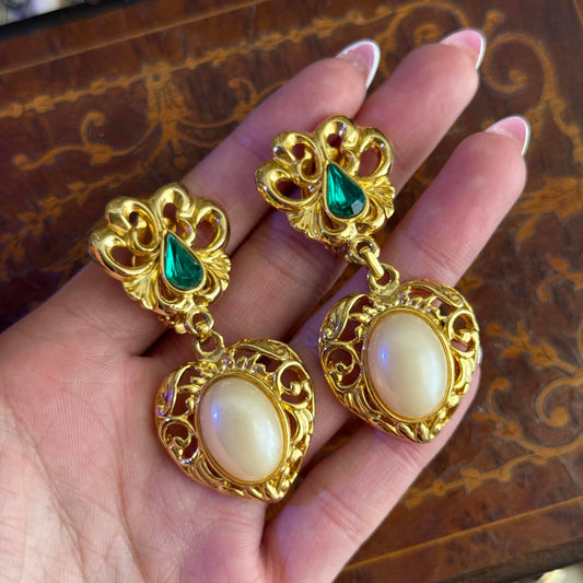 Vintage Ornate Green & Faux Pearl Gold Tone Clip on Earrings