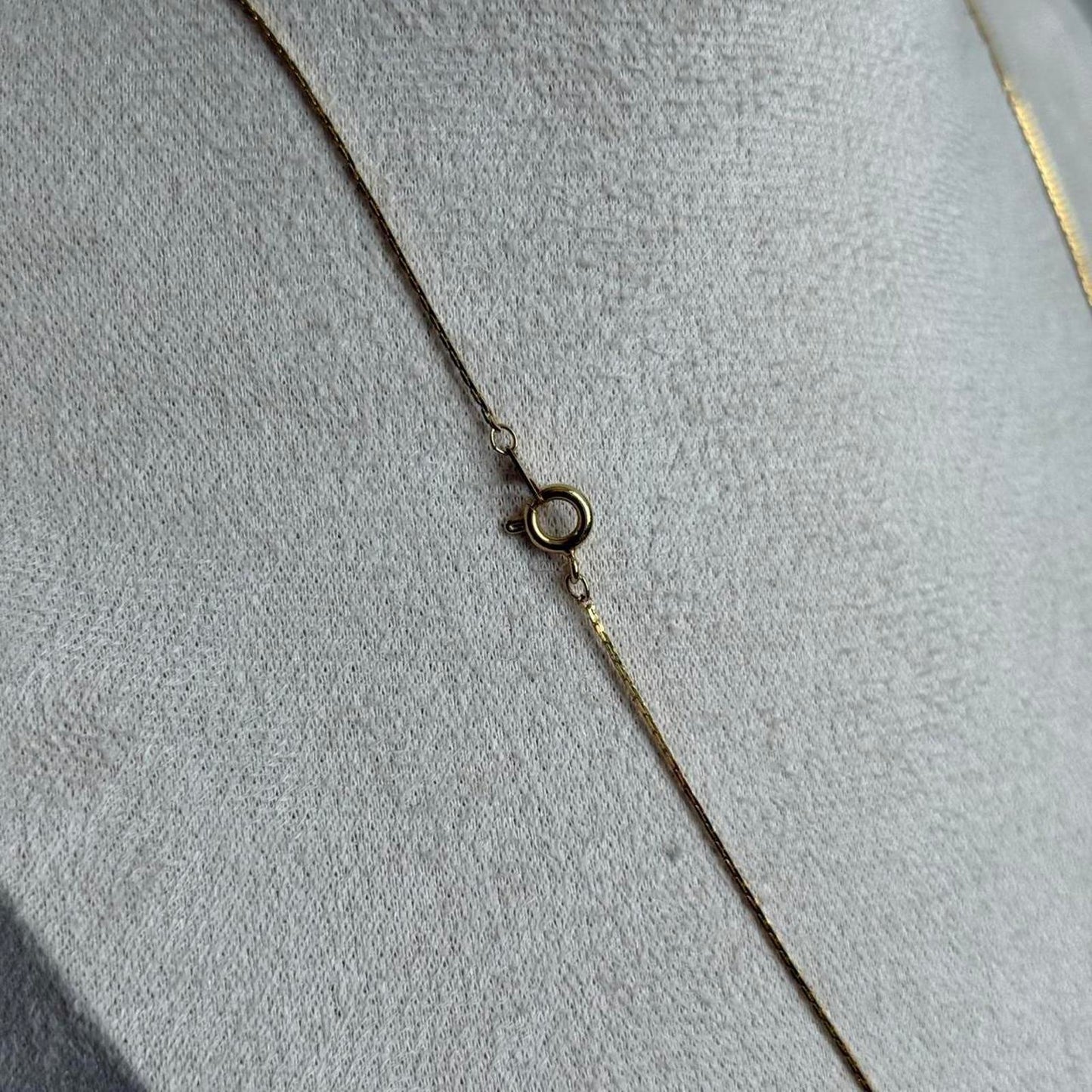 vintage Glass Cameo Pendant Gold tone necklace