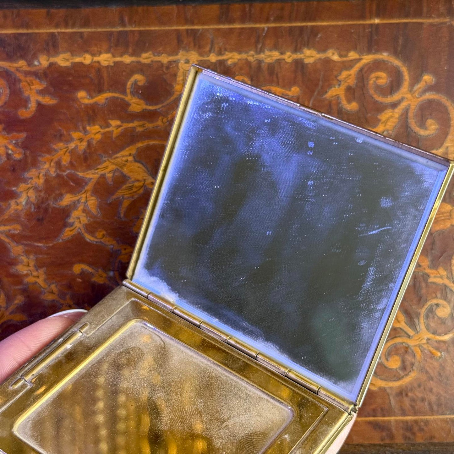 Vintage Mother of Pearl Gold Tone Compact