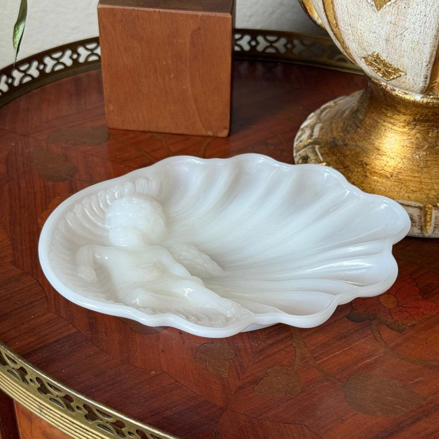 Vintage Avon Soap Dish with Angel Cherub White Milk Glass Heavenly Collection