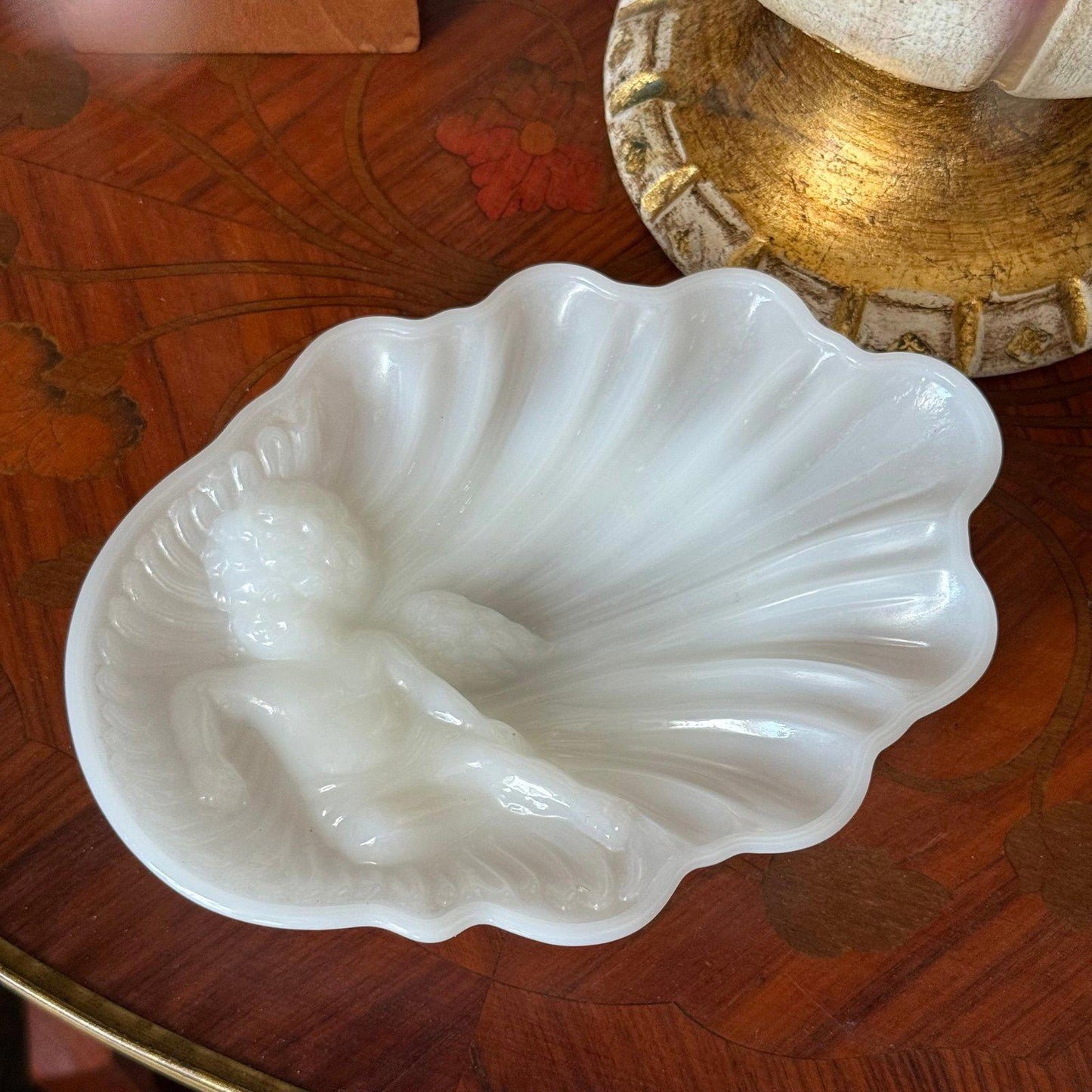 Vintage Avon Soap Dish with Angel Cherub White Milk Glass Heavenly Collection