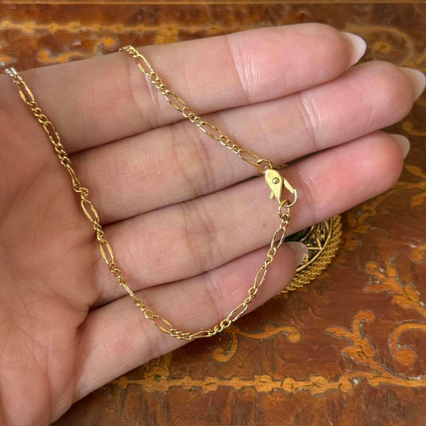 Vintage Green stone with gold detailing Pendant Necklace
