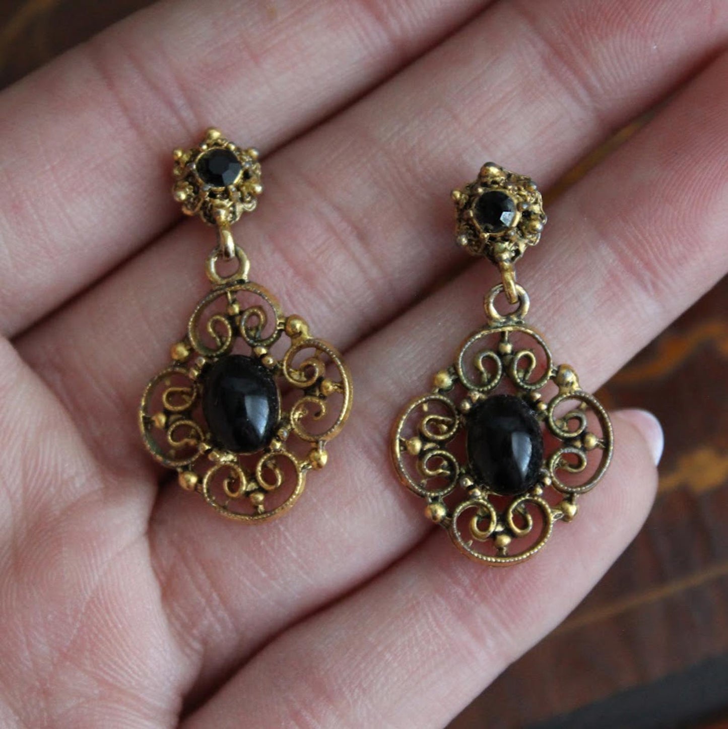Vintage Victorian Gothic with Black center Glass Stone Earrings