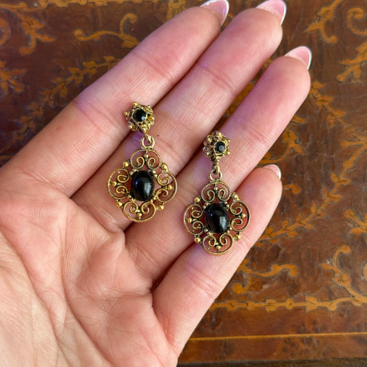 Vintage Victorian Gothic with Black center Glass Stone Earrings