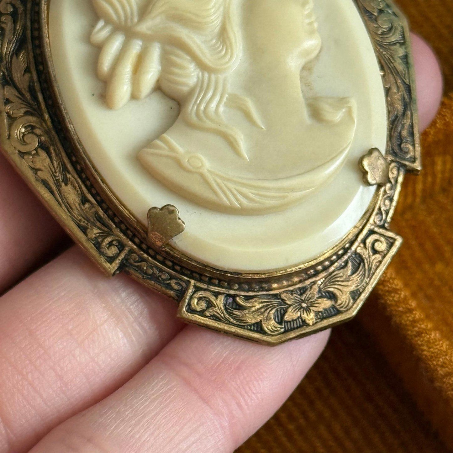 Vintage Cameo Detailed filigree brass with floral scrollwork