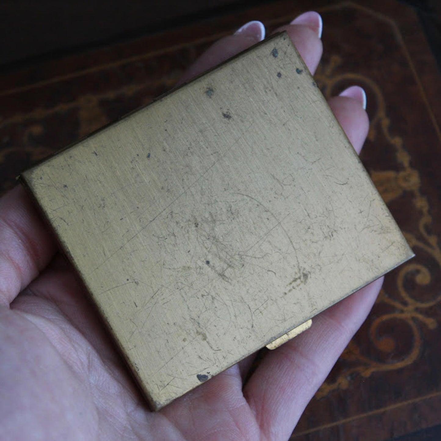 Vintage Mother of Pearl Gold Tone Compact