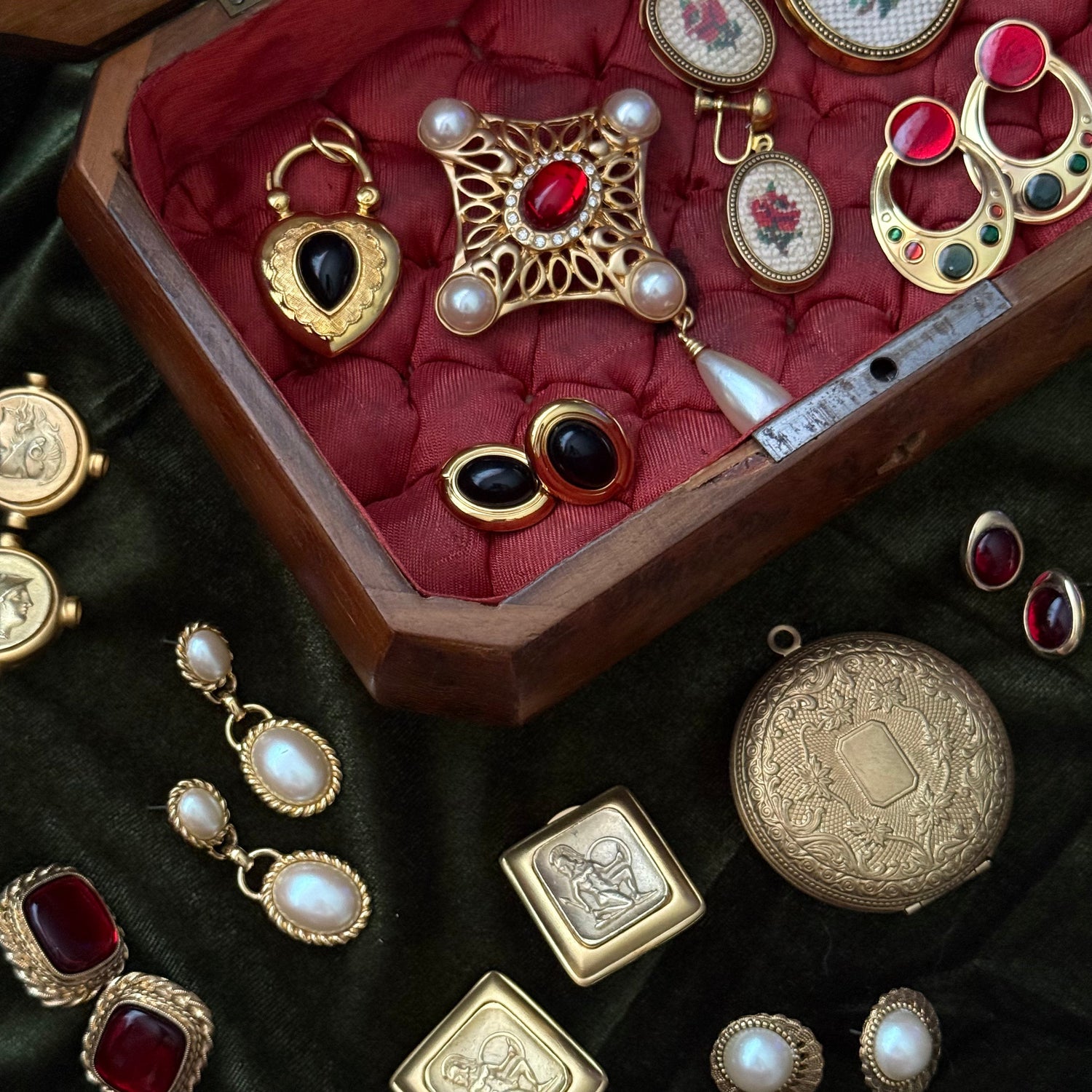 Vintage Jewelry