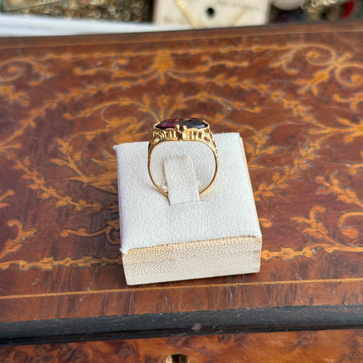 Vintage Style 14kt GE Gold Electroplated Purple Glass stone Ring