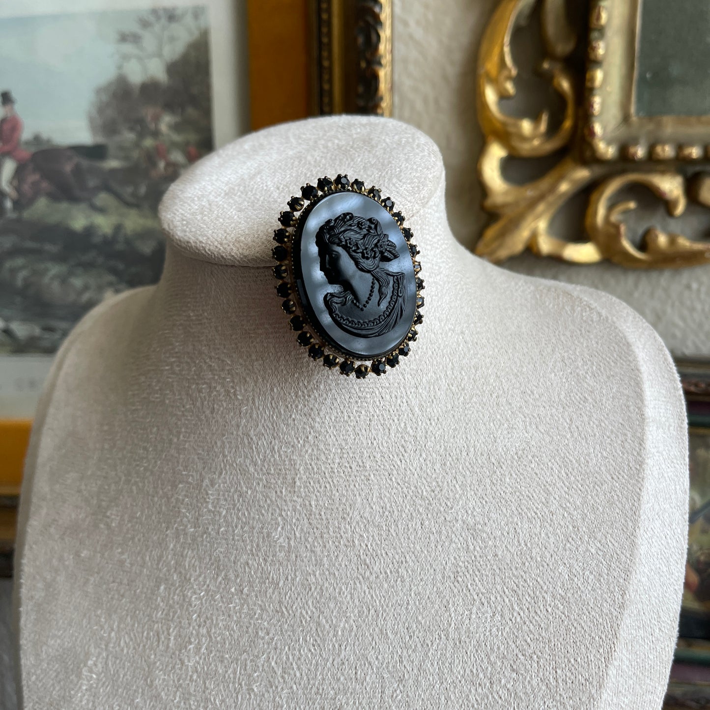 Vintage black glass with rhinestone cameo brooch pendant