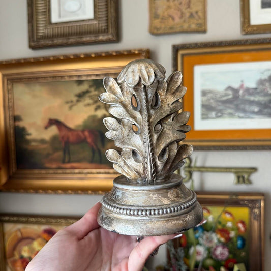 Vintage Neoclassical Leaf Bookend