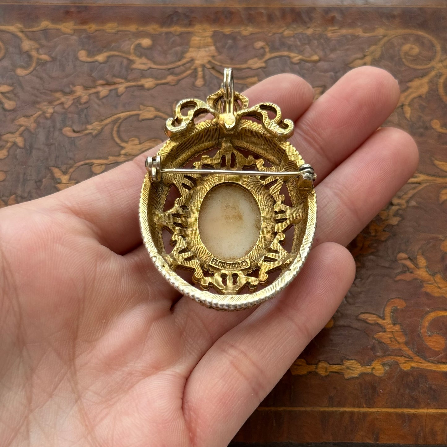 Vintage Florenza Shell Cameo Pendant & Brooch