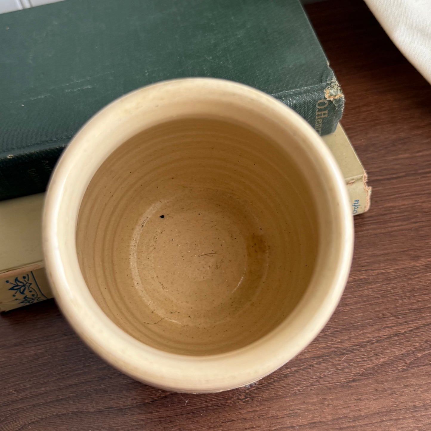 Small Crock Off-White Blue Stripes Kenneth Wingo Pottery