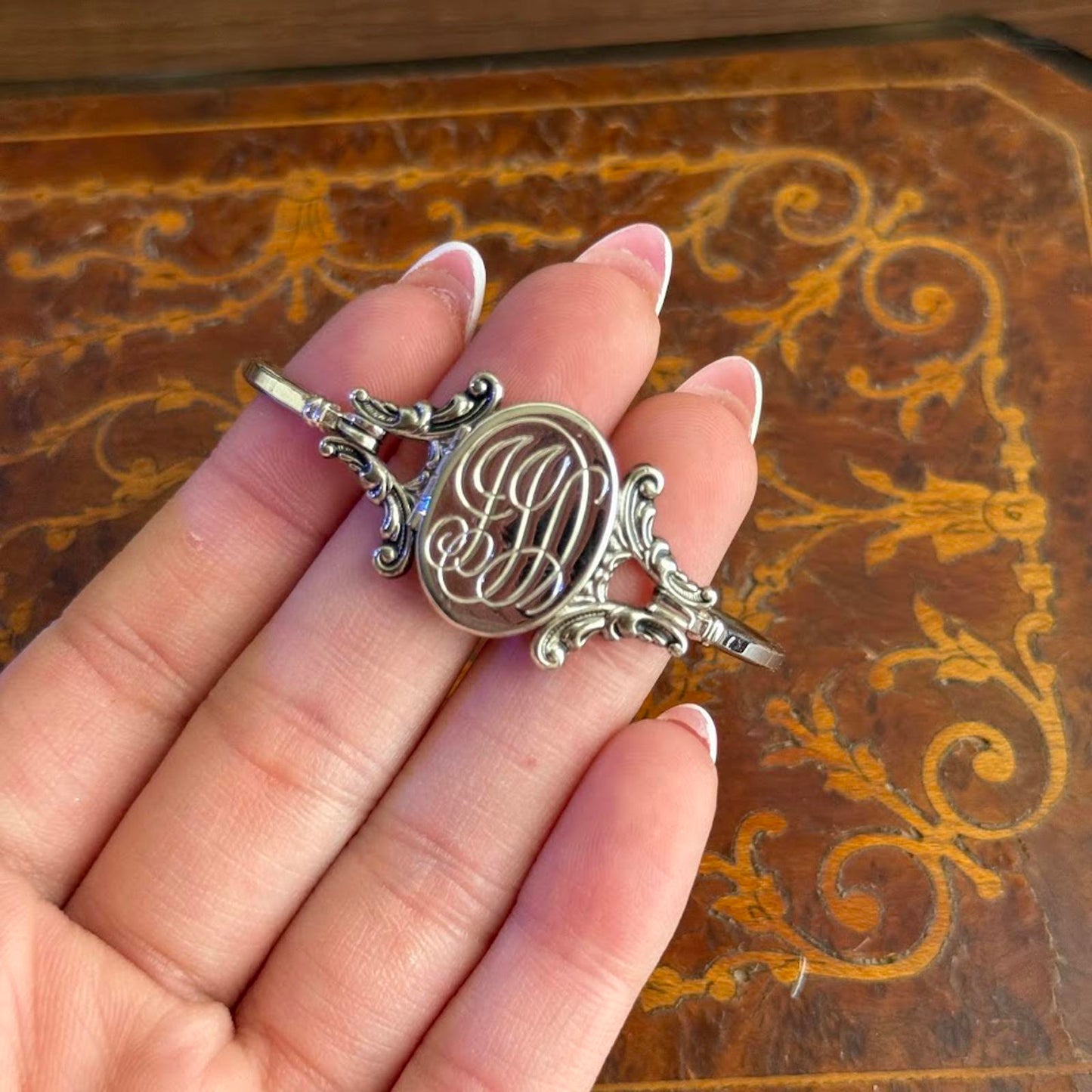 Vintage Avon Silver tone Locket Bracelet with Victorian Style Monogram