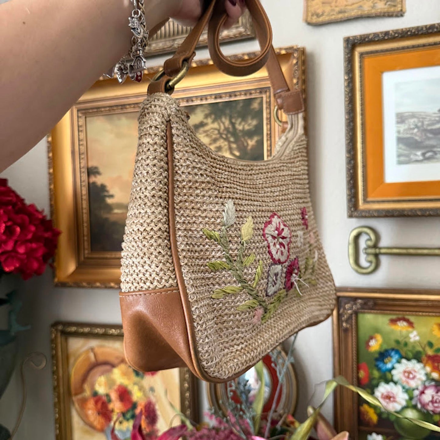 Vintage Wicker Embroidered Butterflies Shoulder Bag Purse