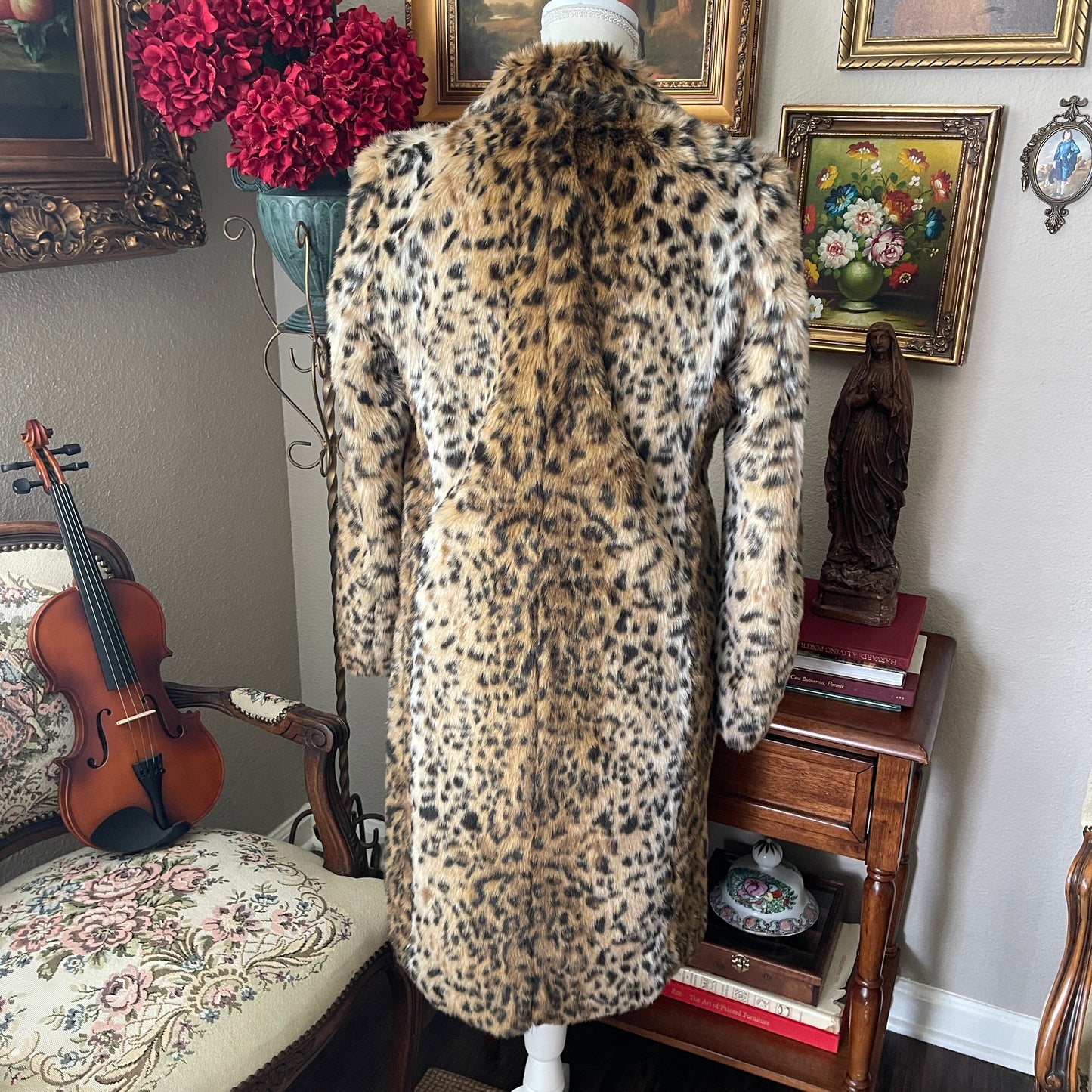 Carine Roitfeld x Uniqlo leopard faux fur coat