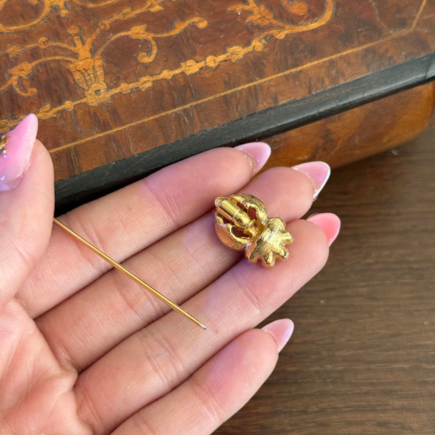 Vintage Gold and faux Pearl Stick/hat Pin