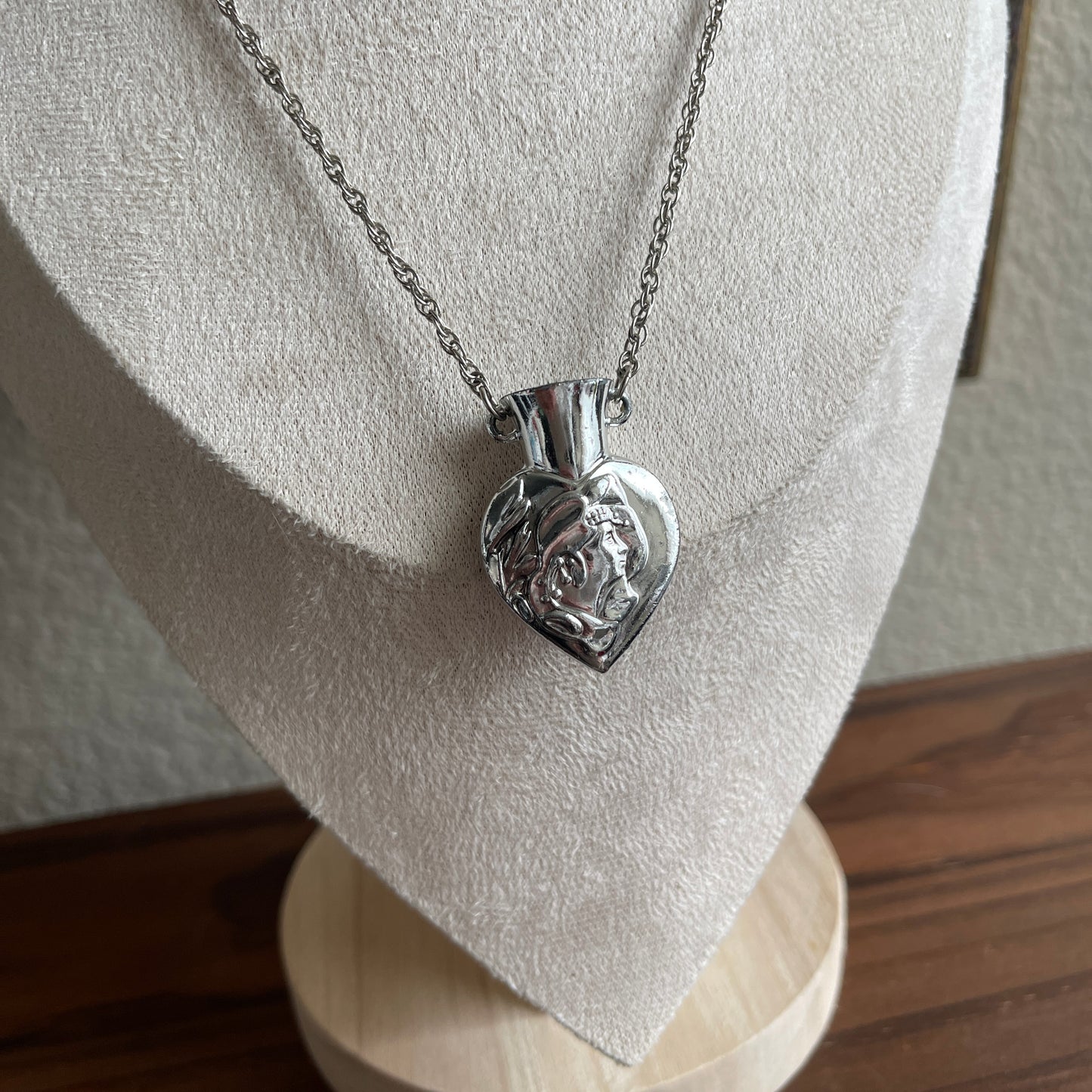 Art Nouveau Necklace Heart Perfume Vase Pendant Vessel Silver Tone