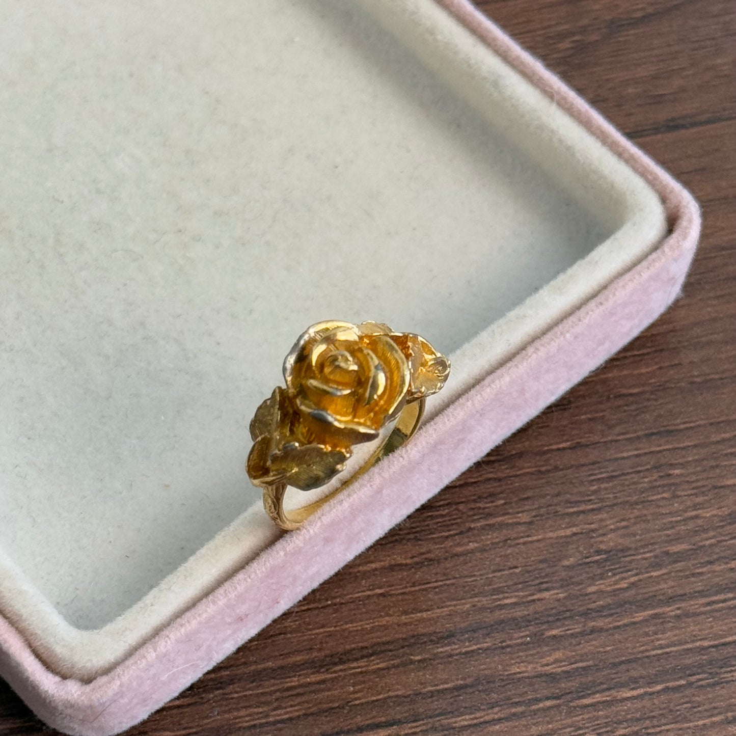 Vintage Gold Tone Rose Ring