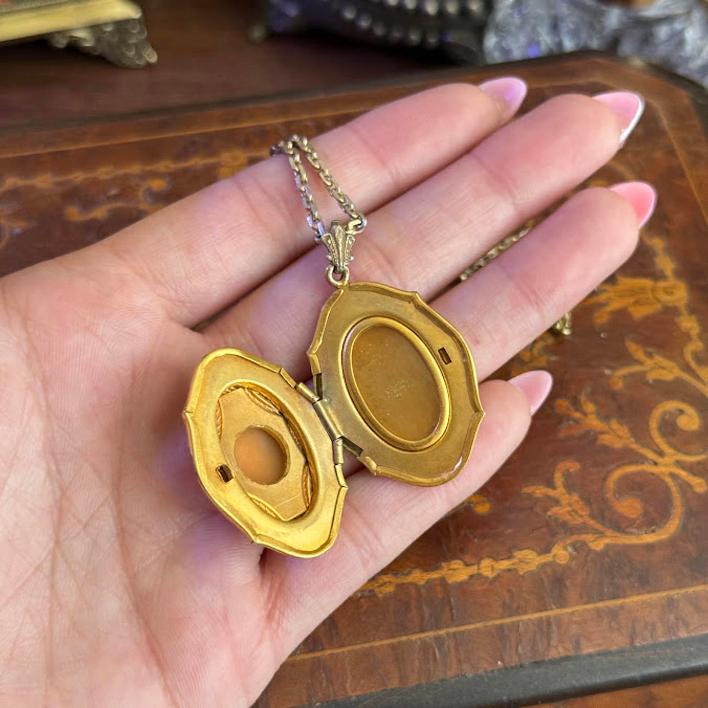 Vintage Antique shell cameo Locket necklace