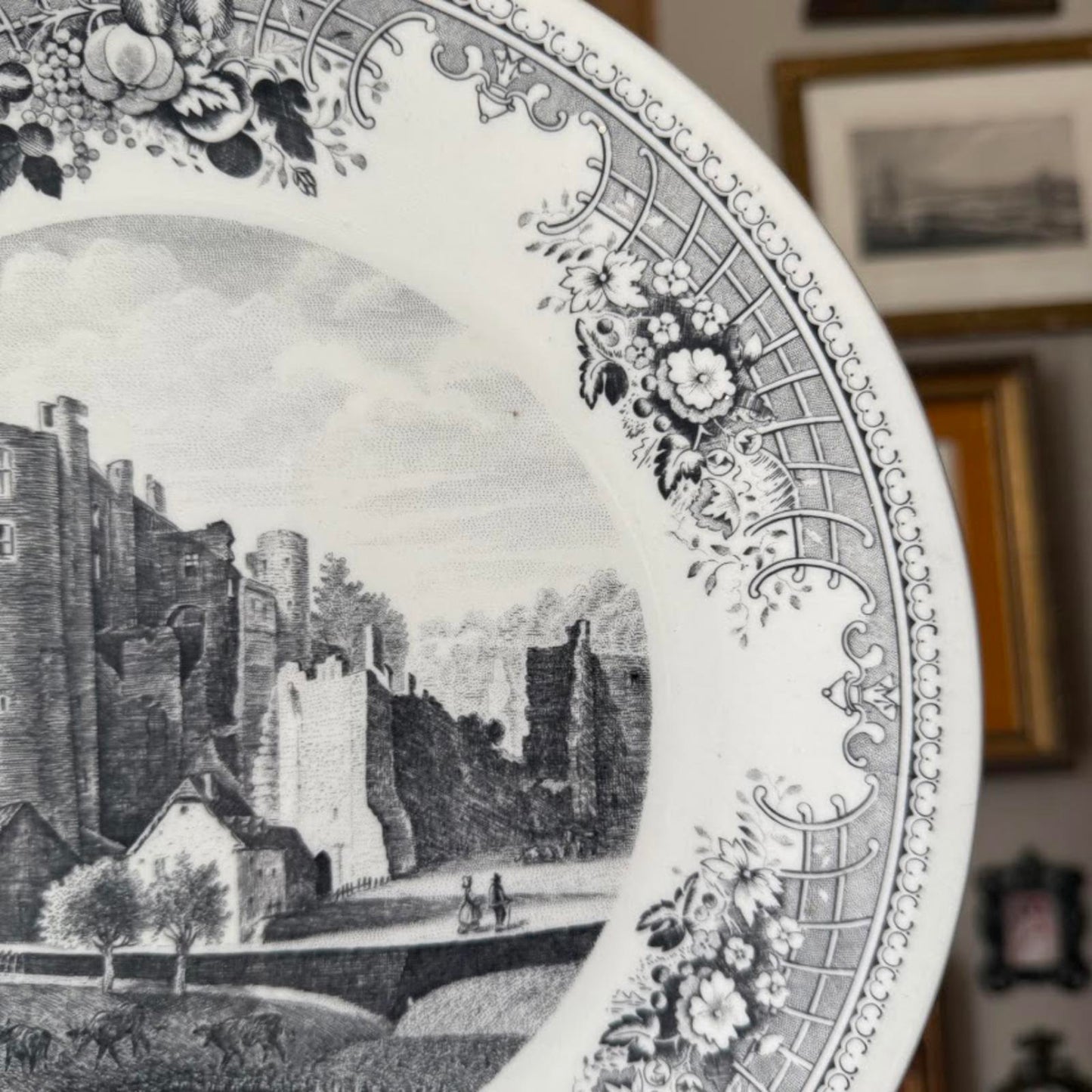 Vintage Villeroy & Boch Plate