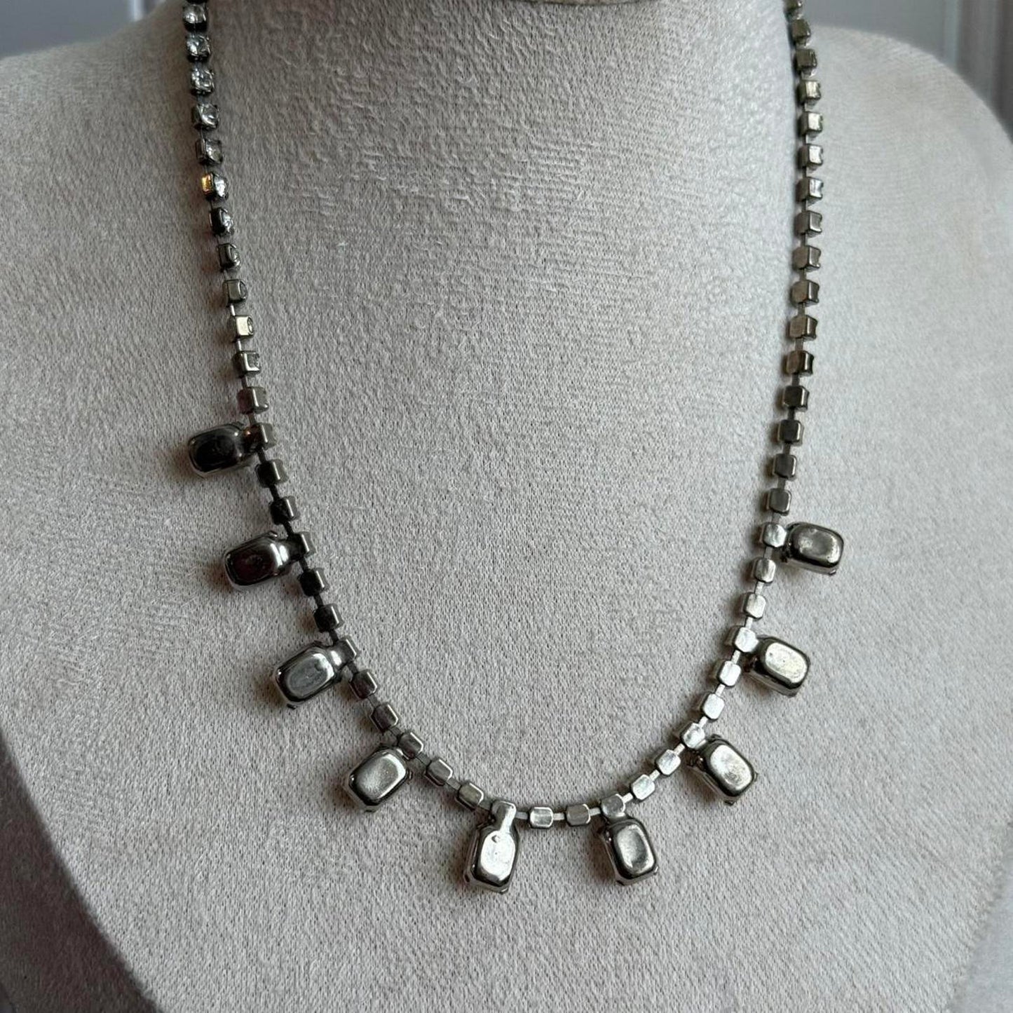 Vintage 1950s Silver rhinestone crystal necklace