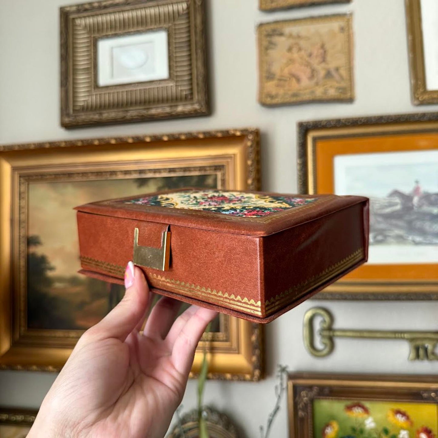 Vintage Floral Jewelry Box