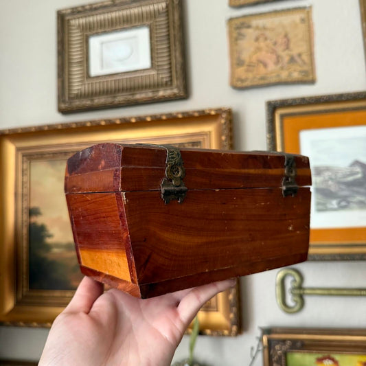 Vintage Wooden Treasure Keepsake Box