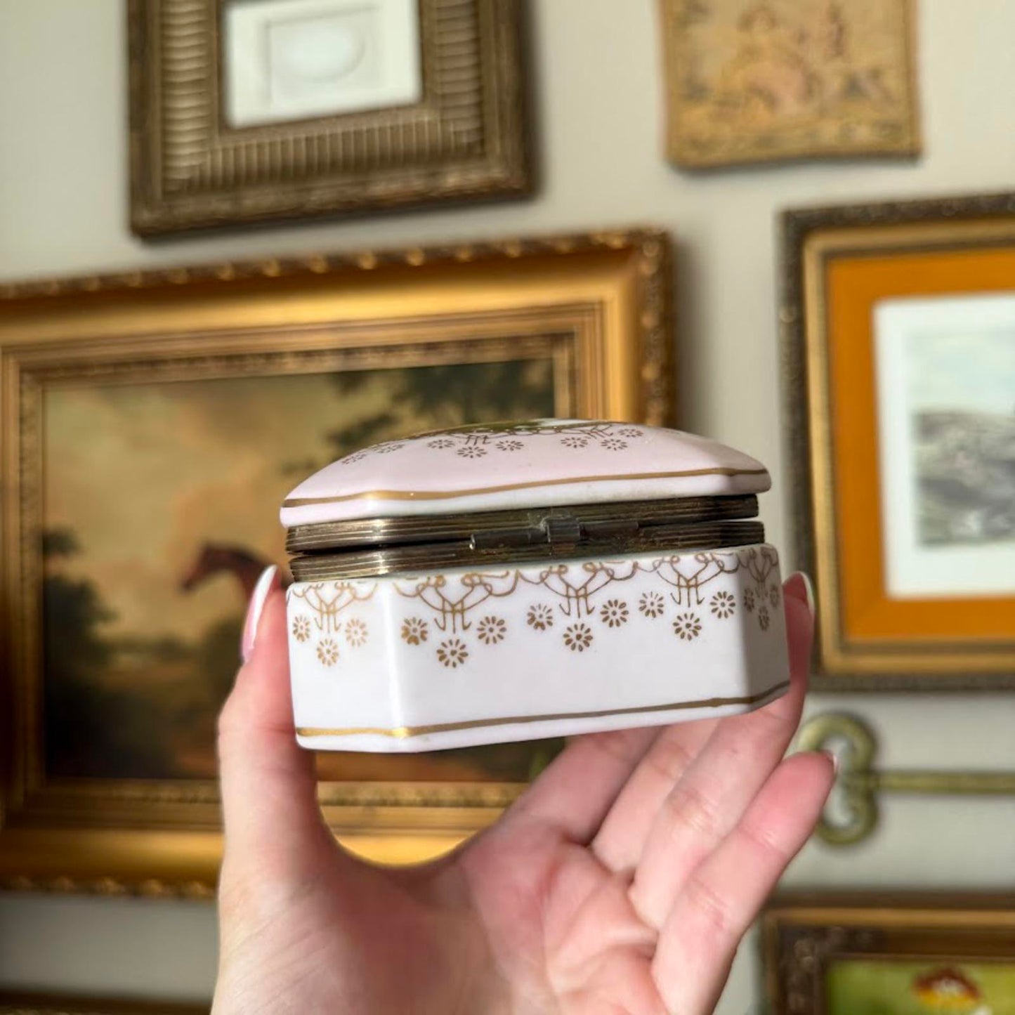 Vintage Hinged Couples Trinket Box