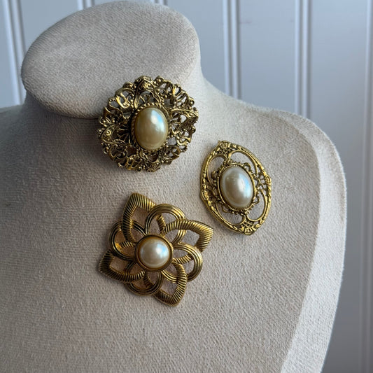 Vintage Gold tone and faux pearl Brooch set