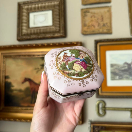 Vintage Hinged Couples Trinket Box
