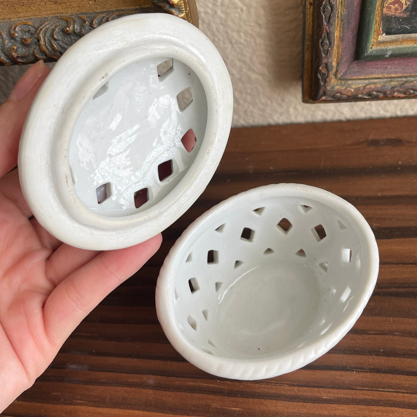 Vintage Basket Box With ceramic Flowers