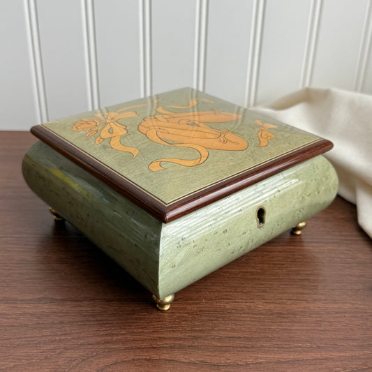 Vintage Italian ballerina Inlaid MusicalWooden Jewelry Box