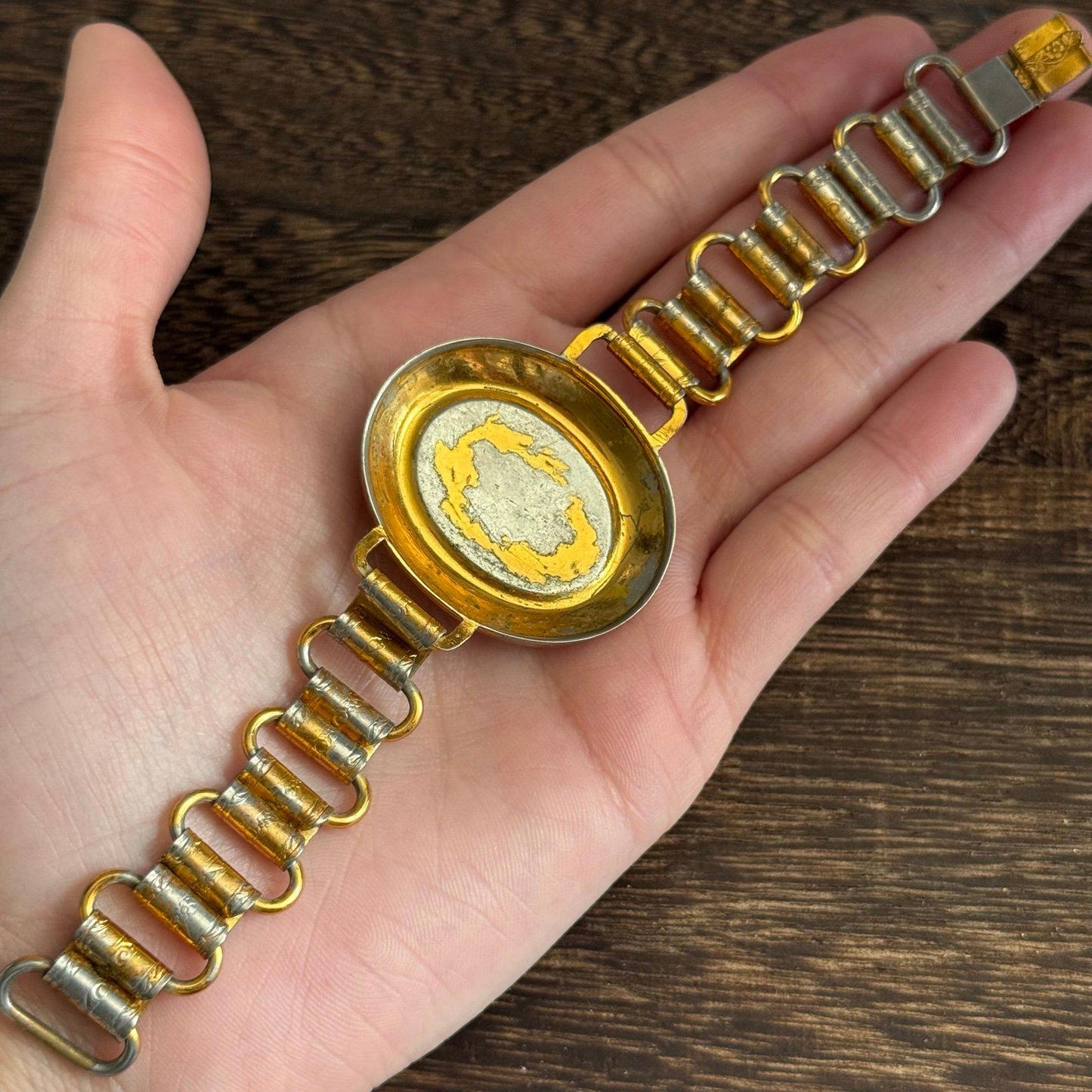 Vintage bookchain bracelet with an oval porcelain cameo in the center