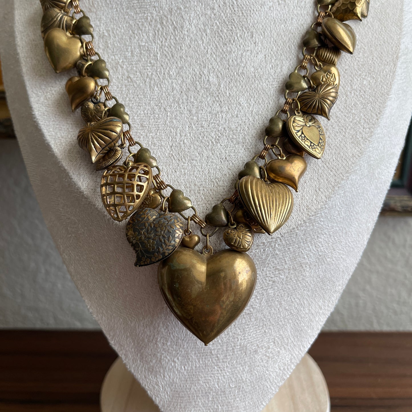 Vintage heart charms full necklace