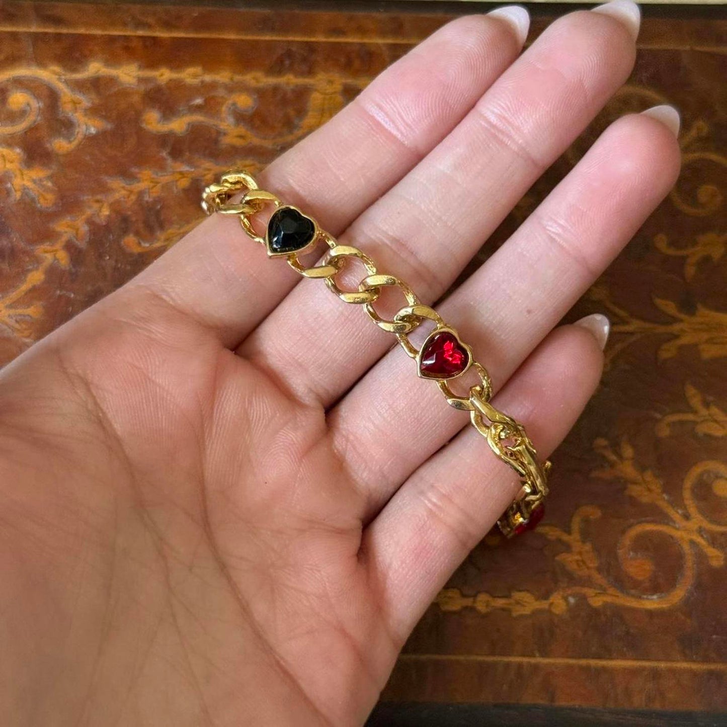Vintage Gold tone Glass heart bracelet
