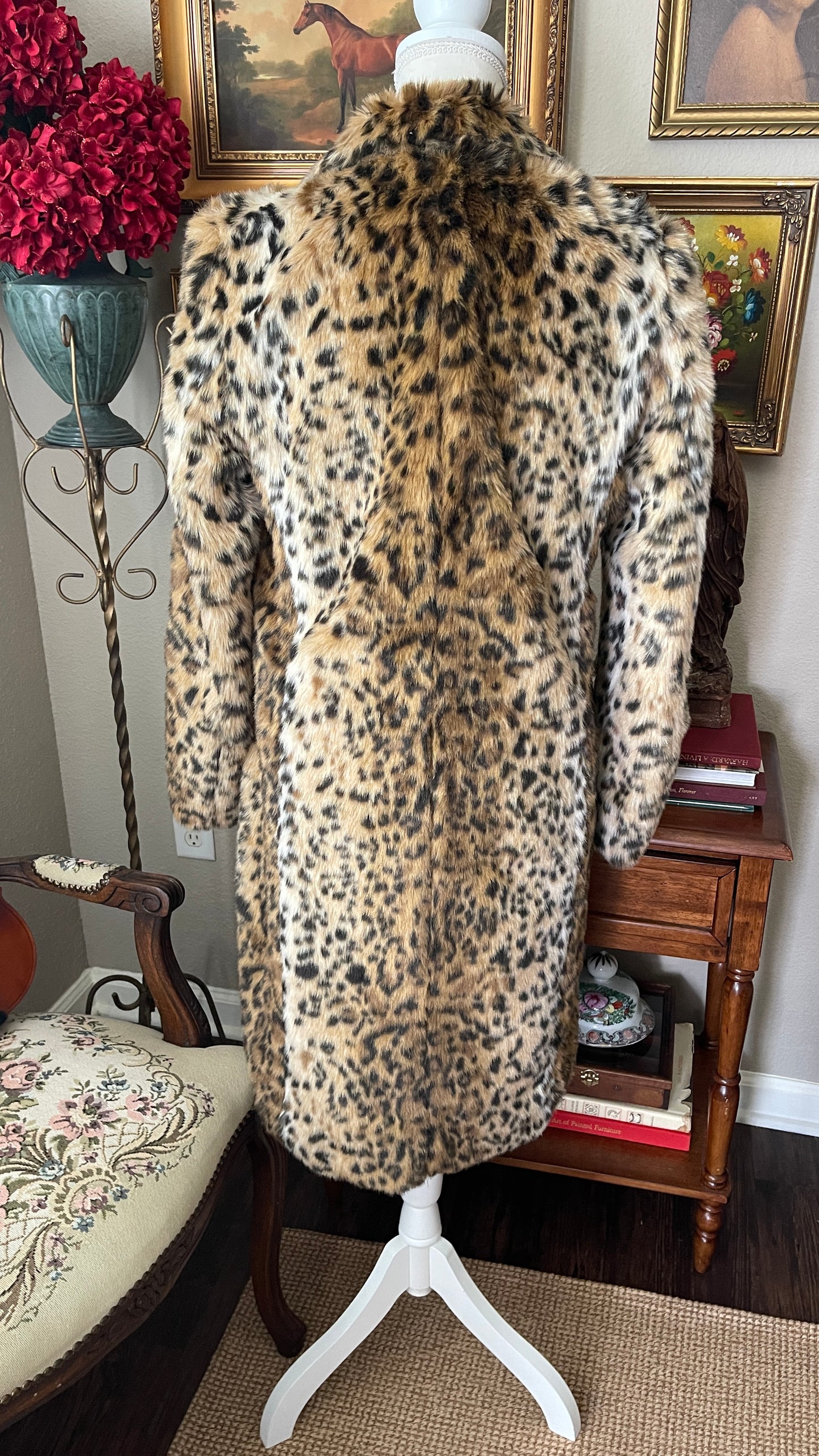 Carine Roitfeld x Uniqlo leopard faux fur coat