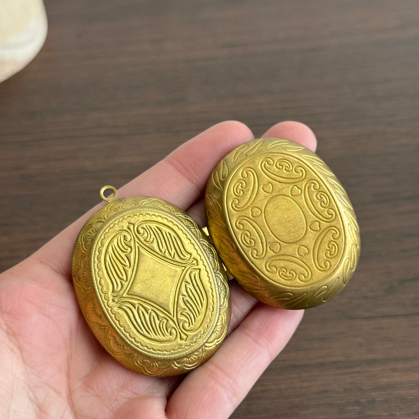 Vintage 1960s Large Oval Locket