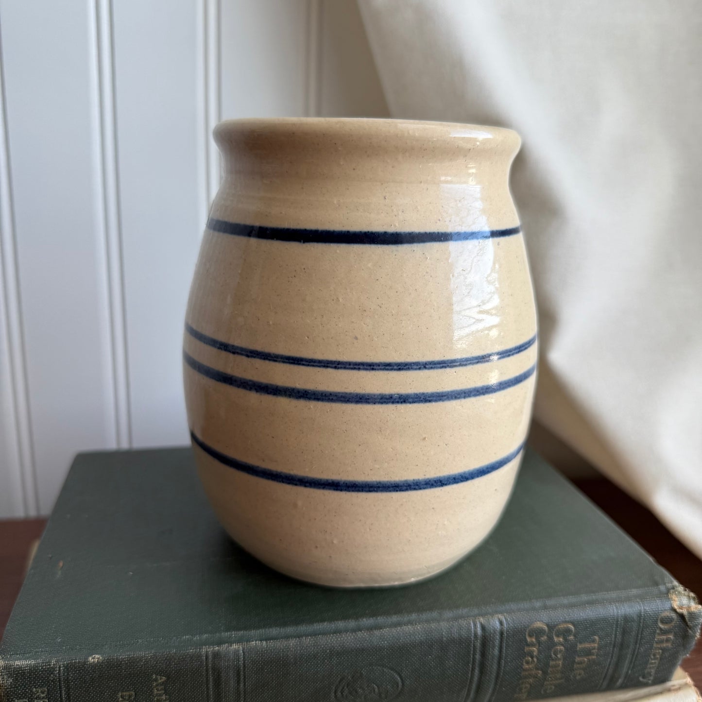 Small Crock Off-White Blue Stripes Kenneth Wingo Pottery