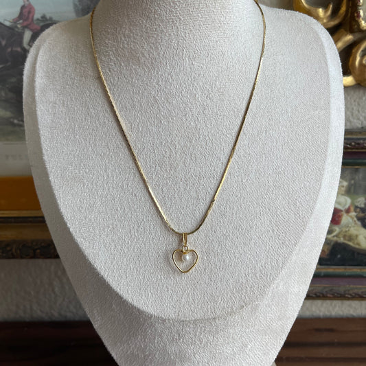 Dainty Gold tone Heart & faux pearl necklace