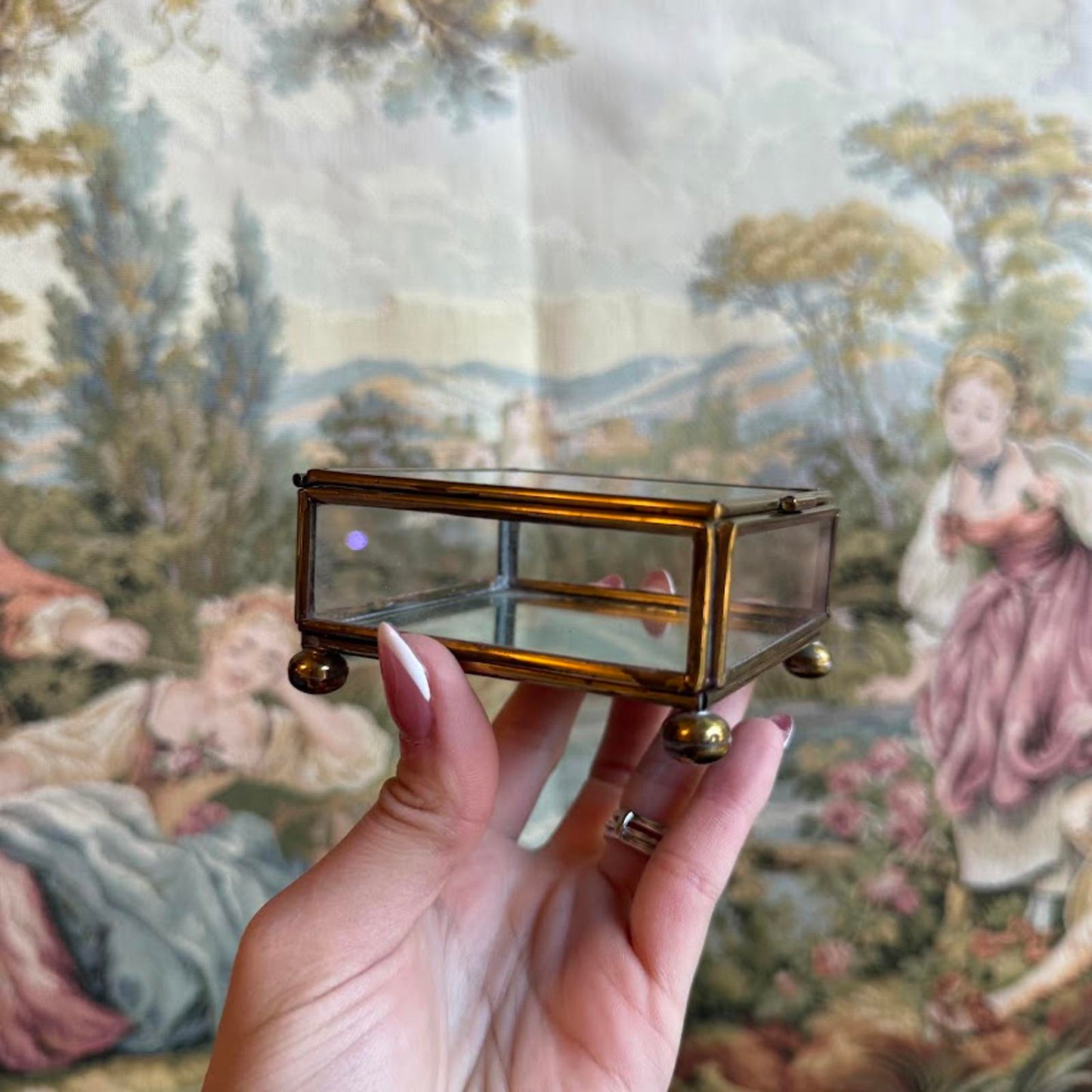 Vintage Square Swan etched Glass Jewelry box